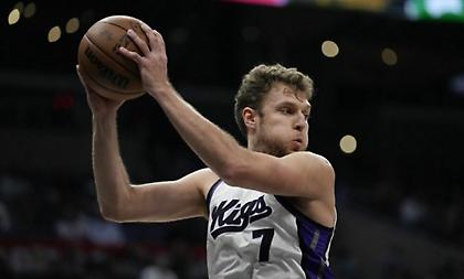 Νέα ήττα για Κινγκς με μικρή συμμετοχή Βεζένκοφ