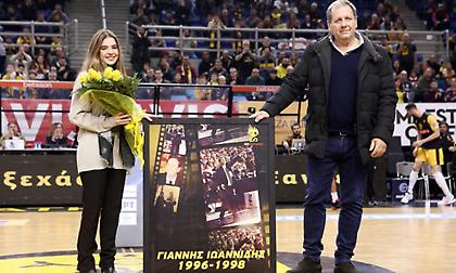 Η ΑΕΚ Betsson BC τίμησε την μνήμη του Γιάννη Ιωαννίδη πριν το τζάμπολ με τον Άρη