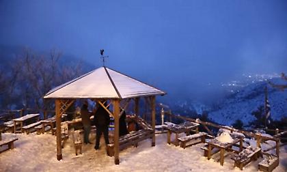 Πώς θα εξελιχθεί η κακοκαιρία τις επόμενες ώρες - Πού θα χιονίσει