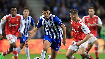 Νικολακόπουλος: «Κλείνει ο Κάρμο στον Ολυμπιακό, εκτός αποστολής από την Πόρτο»