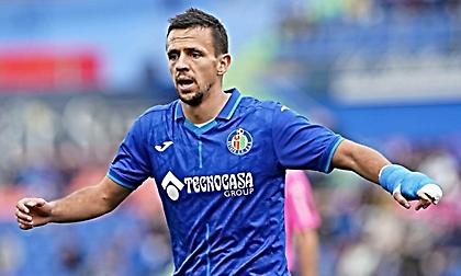 «Κάρφωσε» με φοβερή κεφαλιά την Οσασούνα ο Μαξίμοβιτς, που «παίζει» έντονα για Παναθηναϊκό