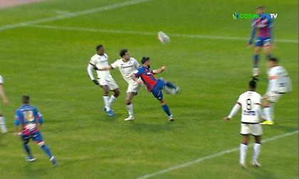 Η φάση που ζήτησε πέναλτι ο Βόλος για μαρκάρισμα του Μιχαηλίδη στον Μωραΐτη