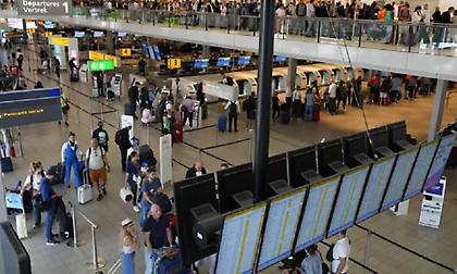 Δεκάδες πτήσεις ματαιώθηκαν στο Δουβλίνο και την Ολλανδία, λόγω της κακοκαιρίας Άισα