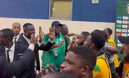 «Τους υπερ-προστατεύετε»: Χαμός μετά τον αποκλεισμό της Γκάνας, δεν άφησαν δημοσιογράφους να πλησιάσουν τους παίκτες