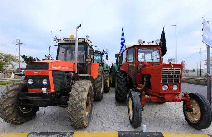 Μπλόκα σήμερα από τους αγρότες της Λάρισας και της Καρδίτσας