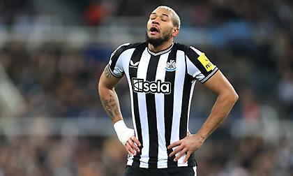 Νιούκαστλ: Χειρουργήθηκε με επιτυχία ο Ζοέλιντον