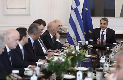 Ο διάλογος Μητσοτάκη-Βορίδη για το νομοσχέδιο των ομόφυλων ζευγαριών στο υπουργικό συμβούλιο