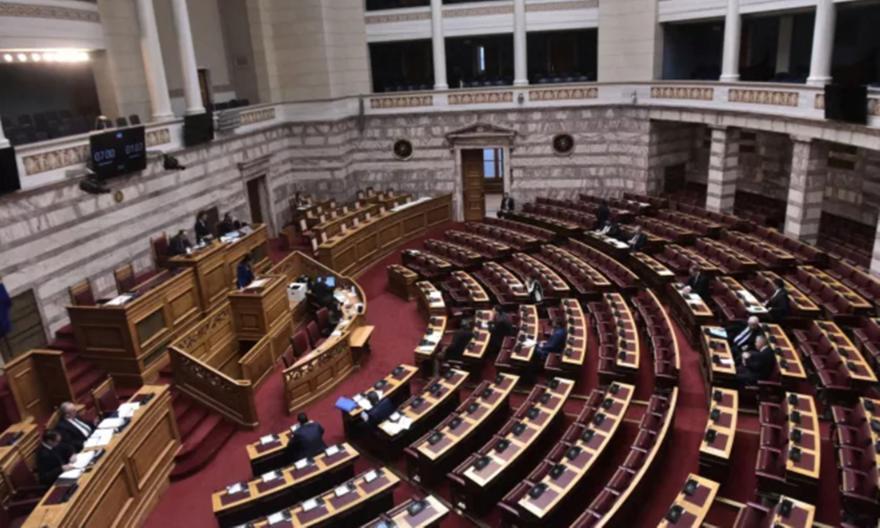 Επιστολική ψήφος: «Πέρασε» το νομοσχέδιο για τις ευρωεκλογές - Όχι για τις εθνικές εκλογες