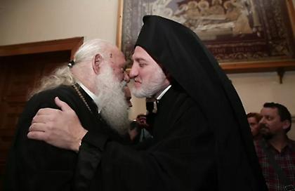 Ιερώνυμος για βάπτιση παιδιών ομοφύλων: Η Εκκλησία θα περιμένει να φτάσουν σε μία ηλικία και θα βαπτισθούν