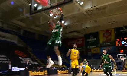 Έκλεψε και κάρφωσε εντυπωσιακά στον αιφνιδιασμό ο Κώστας Αντετοκούνμπο!