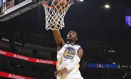 Η ιστορική επίδοση του «άχαστου» Κουμίνγκα κόντρα στους Χοκς