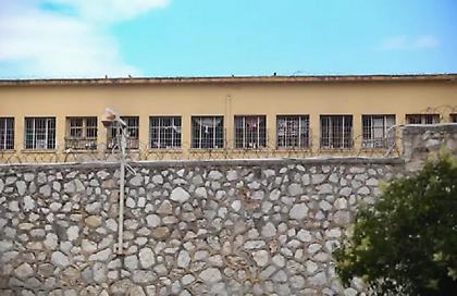 Οι πρώτες ώρες του 50χρονου κρεοπώλη στον Κορυδαλλό – Συγκρατούμενος με βαρυποινίτη