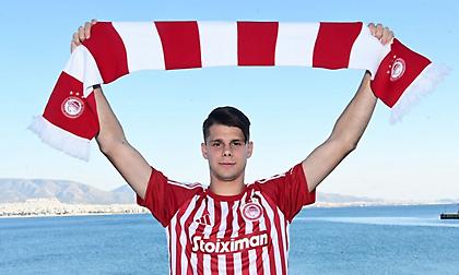 Ολυμπιακός: Ανανέωσε ο Κουτσίδης