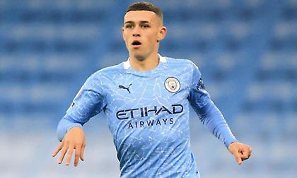 Στο κρατητήριο η μητέρα του Φιλ Φόντεν για επίθεση σε αστυνομικούς!