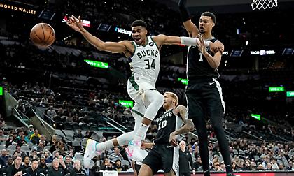 Οι Γάλλοι στήριξαν για το All-Star Game Αντετοκούνμπο και όχι Γουεμπανιάμα!