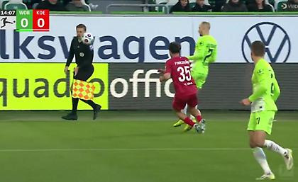 Θεούλης ο εκφωνητής του Βόλφσμπουργκ-Κολωνία: Έψαχνε οπαδό από τα μεγάφωνα για να κάνει τον 4ο διαιτητή!