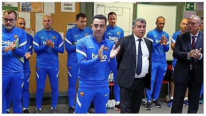 Τσάβι στους παίκτες μετά την απόφασή του να αποχωρήσει: «Να δώσουμε ένα χτύπημα σε όσους μας έχουν για νεκρούς»