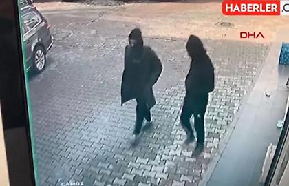 Ένοπλοι κουκουλοφόροι εισέβαλαν σε καθολική εκκλησία της Κωνσταντινούπολης και σκότωσαν ένα άτομο