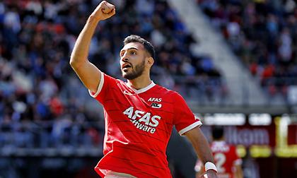 Ασταμάτητος Παυλίδης, σκόραρε με εξαιρετική κεφαλιά και στέκεται δίπλα στον... Κέιν!