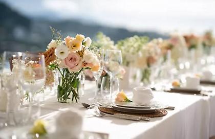 ΑΑΔΕ: Στο στόχαστρο της ΑΑΔΕ γάμοι, βαπτίσεις, πίτες συλλόγων σε όλη την Ελλάδα - 9 λουκέτα και 61% παραβατικότητα