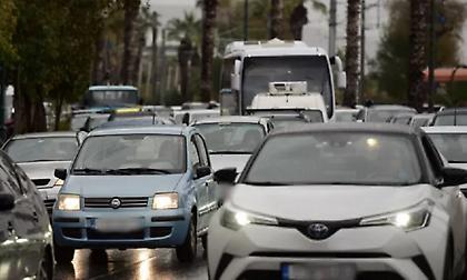 Μεγάλο μποτιλιάρισμα στην Λ. Κατεχάκη - Πού αλλού υπάρχουν καθυστερήσεις