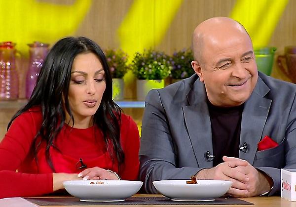 «Η μαμά μου μαγειρεύει καλύτερα από τη δική σου»: Όλα για μία καλή κουβέντα από τον Έκτορα