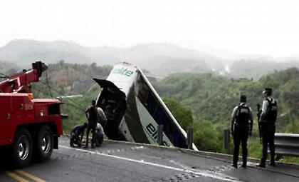 Τουλάχιστον 19 νεκροί σε τροχαίο δυστύχημα με λεωφορείο στο Μεξικό