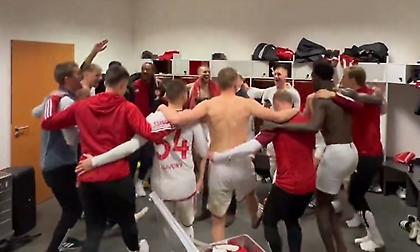 Πανηγύρισαν με συρτάκι στα αποδυτήρια την πρόκριση της Φορτούνα Ντίσελντορφ με γκολ του Τζόλη