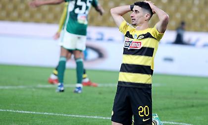 Αποχώρησε από την προπόνηση της ΑΕΚ ο Μάνταλος