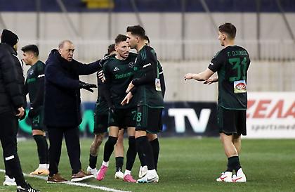 Νικολογιάννης: «Η πιο ισορροπημένη εμφάνιση του Παναθηναϊκού αμυντικά και επιθετικά επί Τερίμ αυτή στο Περιστέρι»