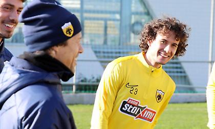 Τσακίρης: «Πρώτη φορά βλέπω τόση… ευτυχία σε νέο παίκτη - Ο κομβικός ρόλος Αλμέιδα για να έρθει ο Λιούμπιτσιτς»