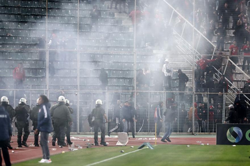 Ψηφίστηκε στη Βουλή το νομοσχέδιο για την οπαδική βία Ψηφίστηκε στη Βουλή το νομοσχέδιο για την οπαδική βία