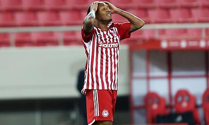 Νικολακόπουλος: «Δεν παίζει ο Ζέλσον, οι αποφάσεις για τη λίστα του Ολυμπιακού»