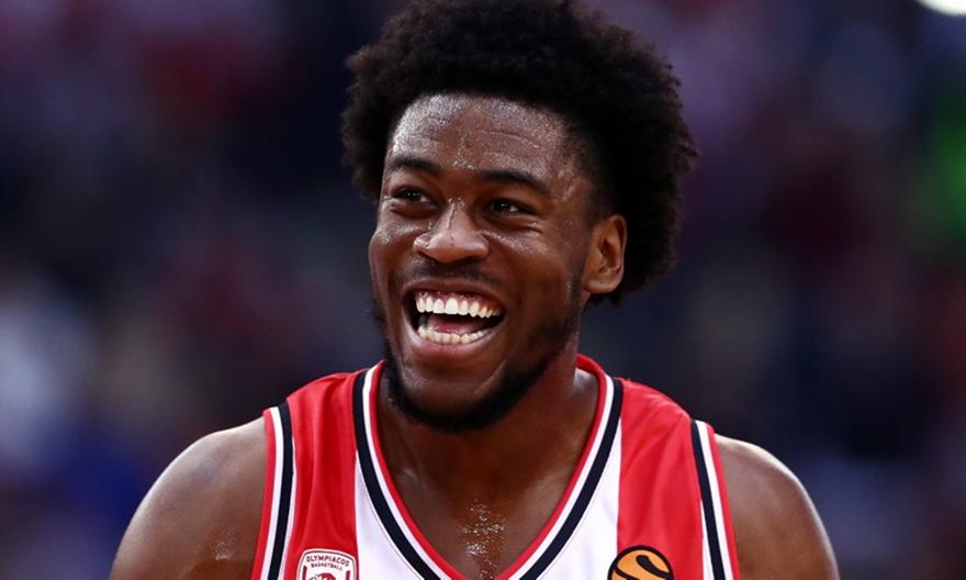 Ολυμπιακός: Δήλωσε Ράιτ αντί Μιλουτίνοφ