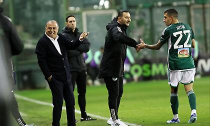 Νικολογιάννης: «Ανοικτή μια θέση στα εξτρέμ - Ζουν για τη νίκη στον Παναθηναϊκό»