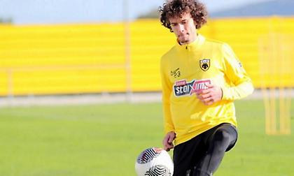 Τσακίρης: «Καθόλου έκπληξη αν μπει βασικός ο Λιούμπιτσιτς - Πάντα βάζει δύσκολα στην ΑΕΚ ο Αστέρας»