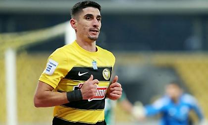 Μάνταλος: «Από τις ωραιότερες στιγμές της ζωής μου όταν υπέγραψα στην ΑΕΚ»