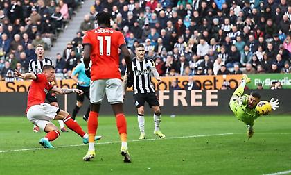 Ματσάρα με οκτώ γκολ αλλά χωρίς νικητή στο Νιούκαστλ!