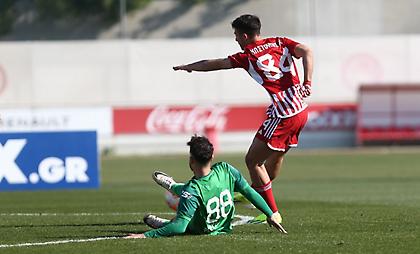 Το εντυπωσιακό γκολ του Κωστούλα στο Ολυμπιακός Β-Γιούχτας Αρχανών