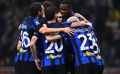 Το ντέρμπι βάφτηκε νερατζούρο και η Ίντερ έγινε απόλυτο φαβορί για το πρωτάθλημα!