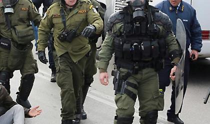 Επιχείρηση των ΜΑΤ στο Δημοκρίτειο Πανεπιστήμιο Θράκης - «Ομάδα νεαρών επιχείρησε να καταλάβει το τμήμα Νομικής»