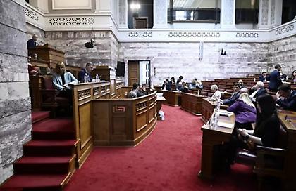 Βουλή: Ευρεία συναίνεση στο νομοσχέδιο για τον γάμο των ομοφύλων - Ποια κόμματα λένε «ναι» και ποια «όχι»