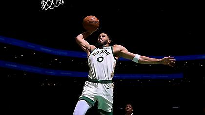 Τρένο οι Σέλτικς, με νέα ηγετική εμφάνιση του Τέιτουμ