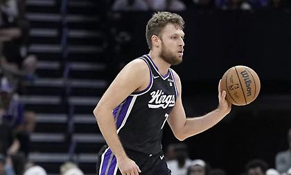 Βεζένκοφ: «Χαρούμενος που είμαι στο ΝΒΑ - Θέλω να κυνηγήσω τα όνειρά μου και να κερδίσω περισσότερα λεπτά»