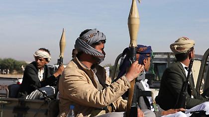 ΗΠΑ: Οι Χούθι της Υεμένης εκτόξευσαν 6 πυραύλους εναντίον εμπορικών πλοίων στην Ερυθρά Θάλασσα