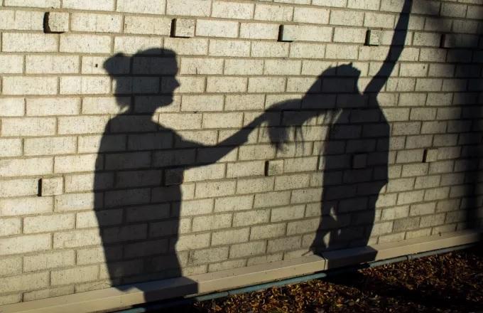 Σπάρτη: Αγρια επίθεση 17χρονης σε συμμαθήτριά της μέσα στο σχολείο