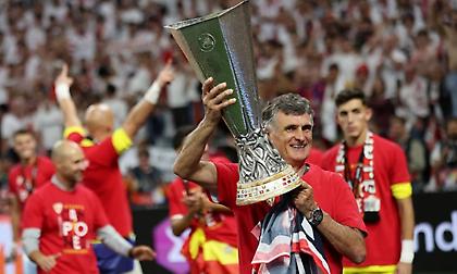 Νικολακόπουλος: «Έκλεισε και έρχεται ο Μεντιλίμπαρ στον Ολυμπιακό»