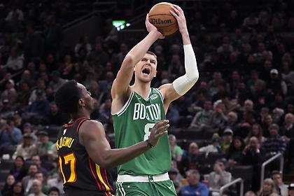 Οι Σέλτικς απέφυγαν τα «γεράκια» και συνεχίζουν ακάθεκτοι