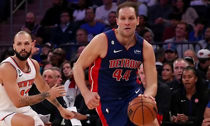 Στους Νικς ο Μπογκντάνοβιτς και τους Πίστονς ο Φουρνιέ!