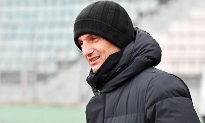 Στην Τούμπα για να υπογράψει το τριετές συμβόλαιο ο Λουτσέσκου!